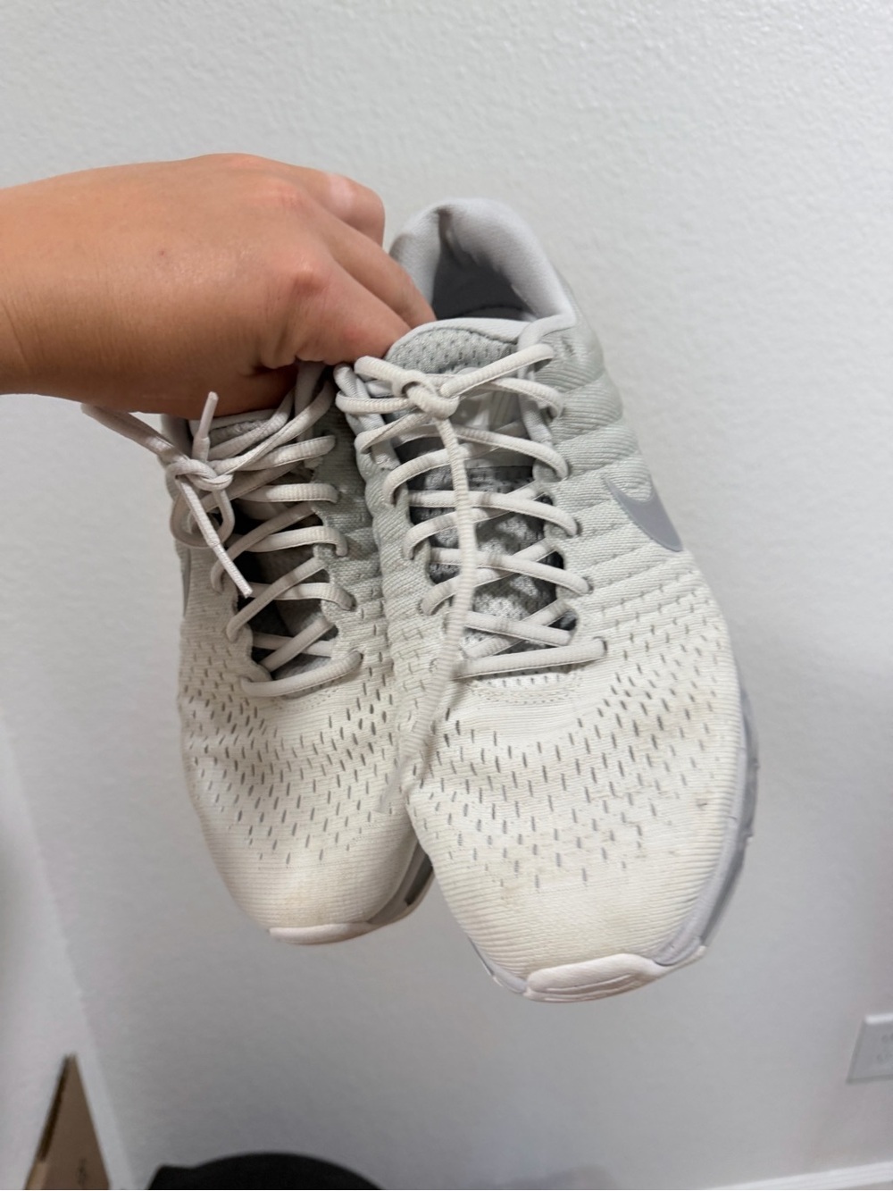 Nike Light Grey and Silver Air Max Running Shoe - Picture 7 of 9